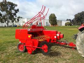 2018 UNIA KOSTKA Z511 SMALL SQUARE BALER - picture0' - Click to enlarge