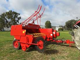 2018 UNIA KOSTKA Z511 SMALL SQUARE BALER - picture2' - Click to enlarge