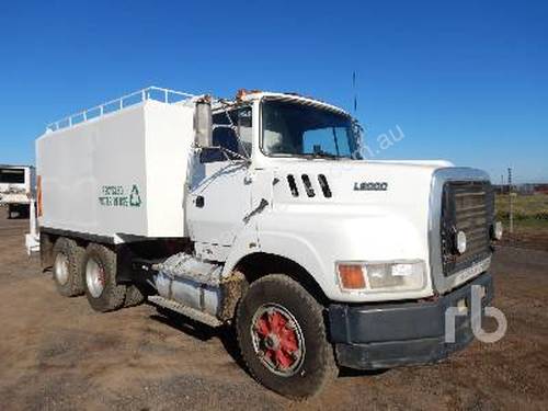 FORD L9000 Water Truck