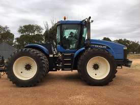 New Holland TJ275 FWA/4WD Tractor - picture0' - Click to enlarge