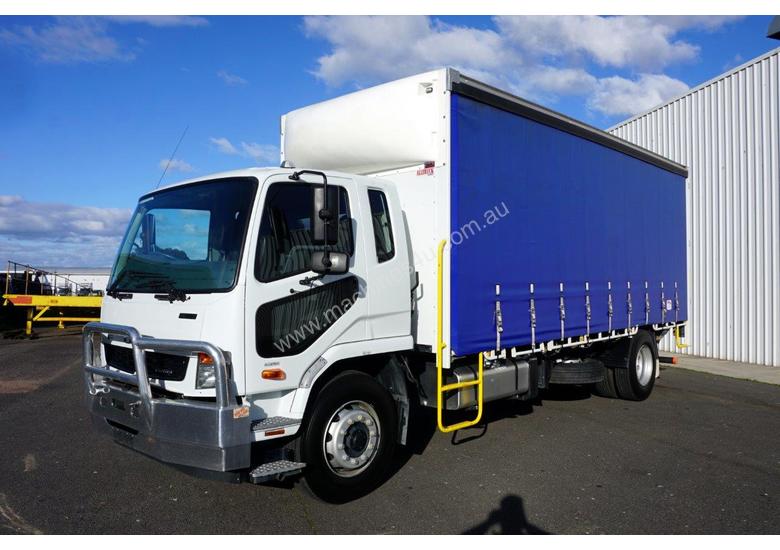 caption 2014 Mitsubishi FM 1627 Automatic 10 Pallet Curtainsider
