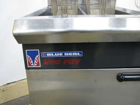Commercial Twin Pan Gas Deep Fryer - picture1' - Click to enlarge