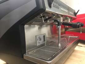 NUOVA SIMONELLI APPIA 2 GROUP BLACK BARISTA ESPRESSO COFFEE MACHINE HI CUP CAFE - picture2' - Click to enlarge
