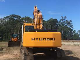 Hyundai Robex 210LC-7 Excavator - picture2' - Click to enlarge