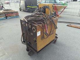 Chemetron DC-600-CVT Welder - picture1' - Click to enlarge