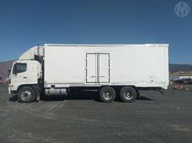 Hino FL1J - picture2' - Click to enlarge