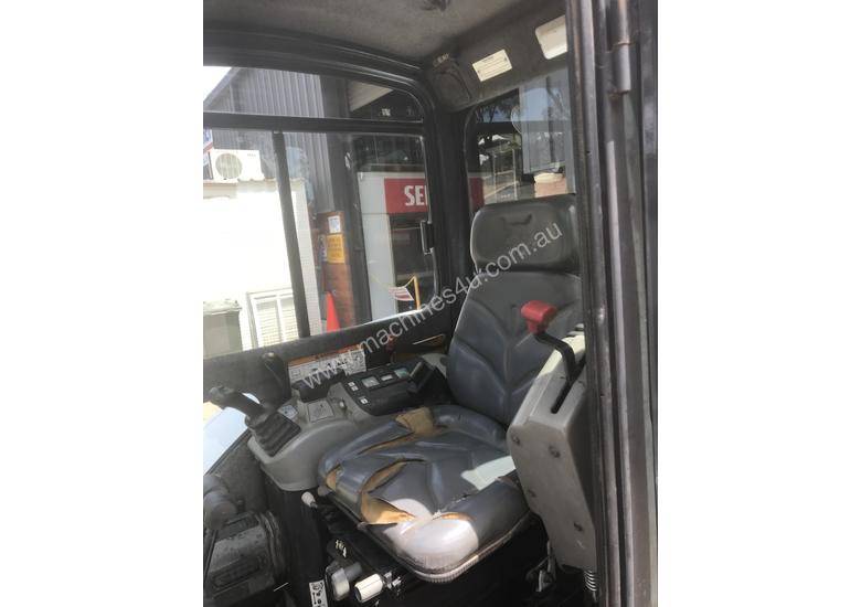 caption 331 bobcat excavator