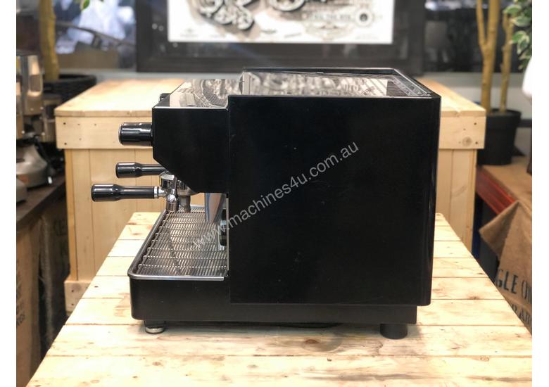 caption VIBIEMME VBM MINIMAX COMPACT 2 GROUP BLACK ESPRESSO COFFEE MACHINE