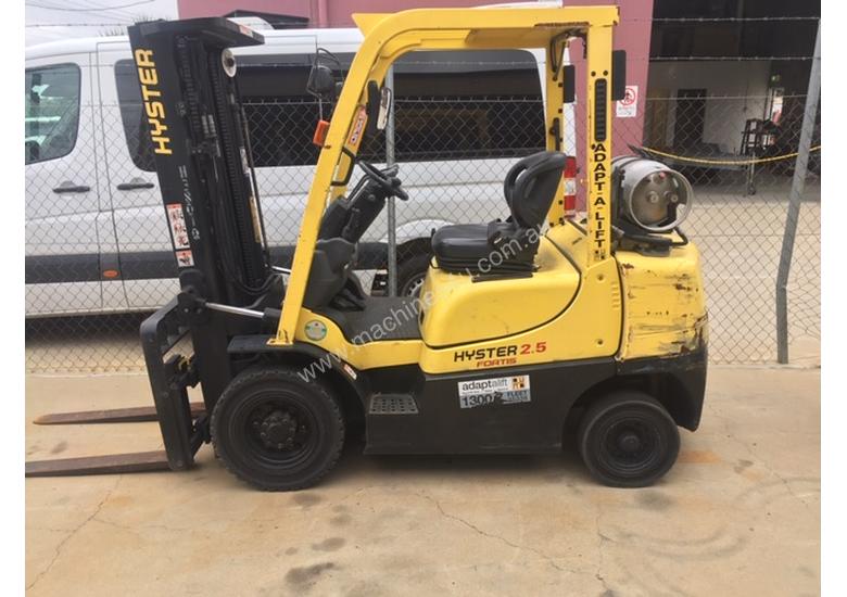 caption 2.5T LPG Counterbalance Forklift