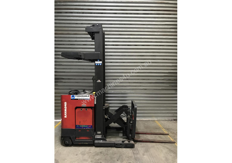 caption Raymond R35 Reach Forklift Forklift