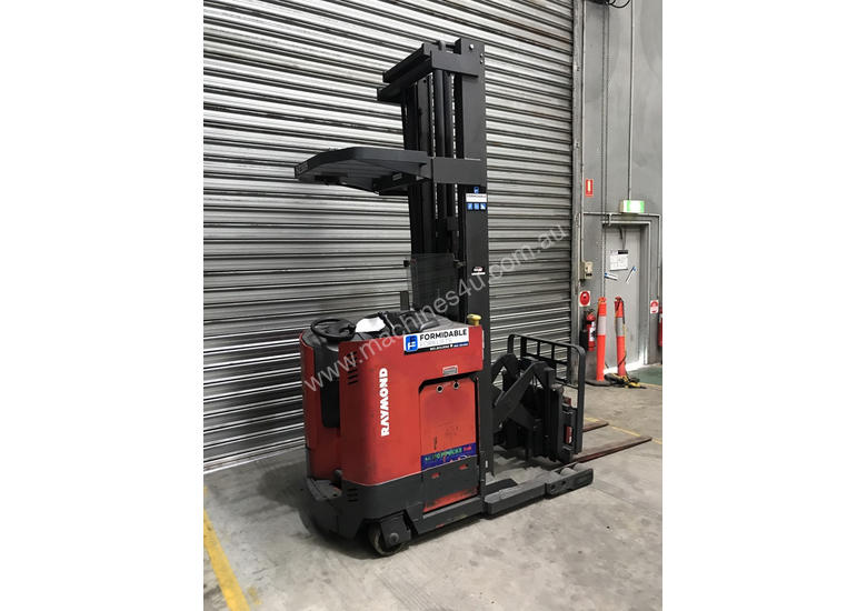 caption Raymond R35 Reach Forklift Forklift