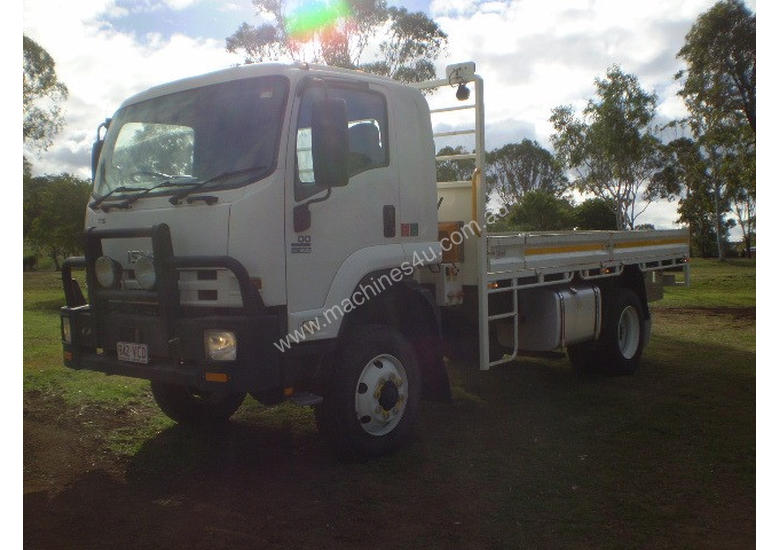 caption Isuzu FTS800 Tray Truck