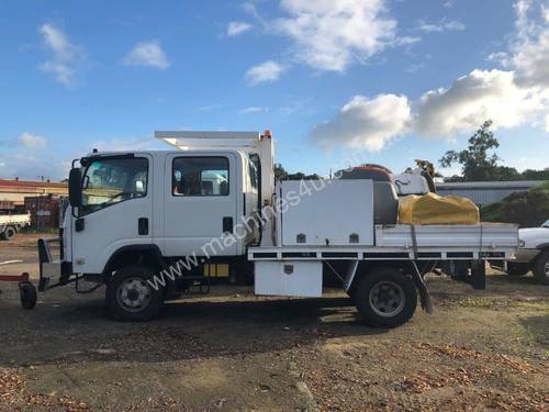 Isuzu NPS300 Service Truck 4x4 Crew Cab