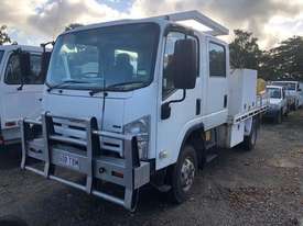 Isuzu NPS300 Service Truck 4x4 Crew Cab - picture1' - Click to enlarge