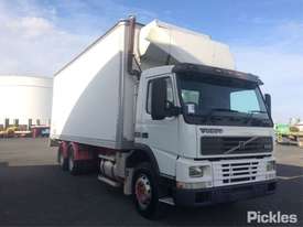 2001 Volvo FM12 - picture0' - Click to enlarge