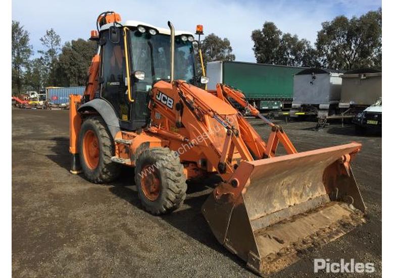 caption 2012 JCB 3CXSMAEC