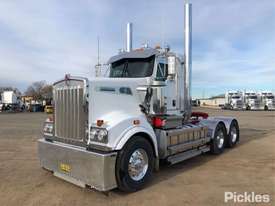 2015 Kenworth T909 - picture2' - Click to enlarge