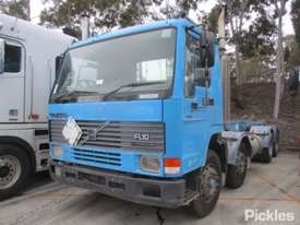1997 Volvo FL10 - picture1' - Click to enlarge
