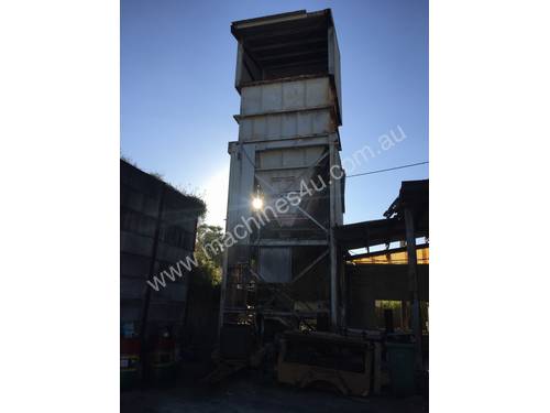 very large hopper /silo / steel heavy duty /looking for a home/ free