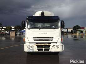2012 Iveco Acco 2350 - picture1' - Click to enlarge