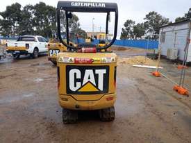 2010 CATERPILLAR 301.6 U3882 - picture1' - Click to enlarge