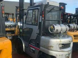 Used 3.0T LPG Forklift - picture0' - Click to enlarge