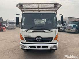 2005 Hino GD1J - picture1' - Click to enlarge