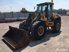 Volvo L45F - picture2' - Click to enlarge