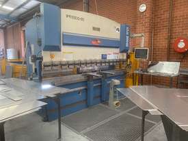 Steelmaster 3200mm x 110Ton CNC Pressbrake with Touch Screen Graphical Controller - picture0' - Click to enlarge