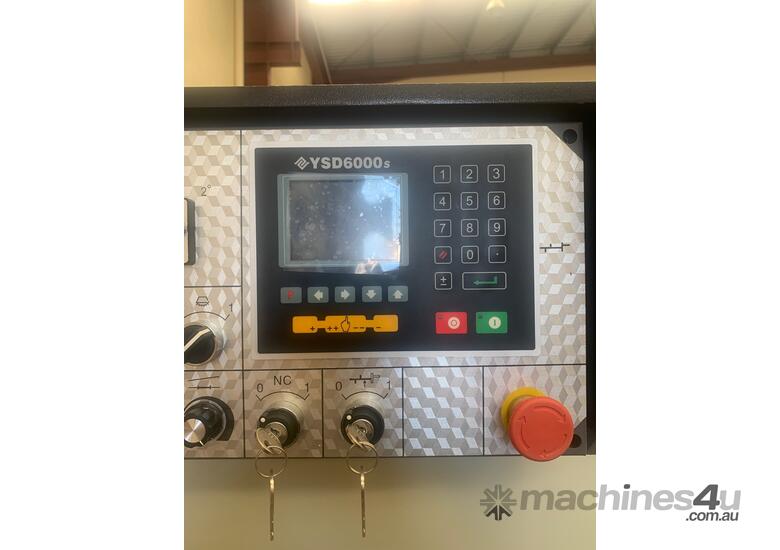 caption SHAW - YSD HGNK 3100 x 8mm Pneumatic Sheet Supports VR Guillotine