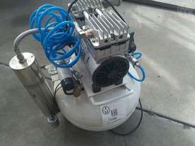 Custom air Compressor - picture0' - Click to enlarge