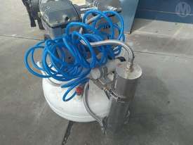 Custom air Compressor - picture1' - Click to enlarge