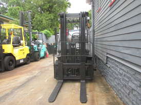 Toyota 2.5 ton Container Mast Used Forklift  #1503 - picture1' - Click to enlarge