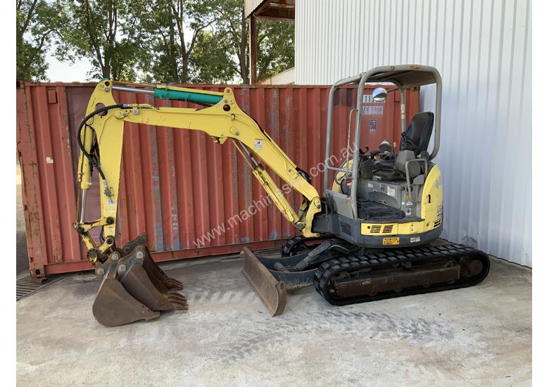 Used 2013 Yanmar VIO35 Excavator in , Listed on Machines4u