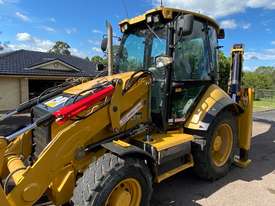 2013 CAT 432F 4WD BackHoe 4in1 Bucket with Roll Over Forks - picture0' - Click to enlarge