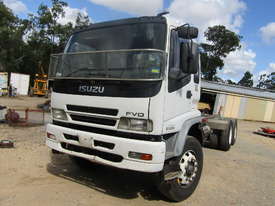 2006 Isuzu FVD Wrecking Stock #1778 - picture0' - Click to enlarge