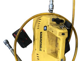 Enerpac 28 Volt Cordless Hydraulic Pump Porta Power Battery  XC1202M - picture0' - Click to enlarge