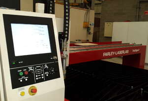 QuikEDGE Gantry Plasma MaxPRO200 Machine (2.5m x 6.0m Cut Area)