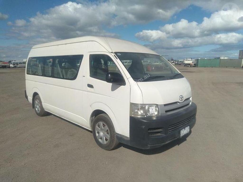 Toyota hiace 200