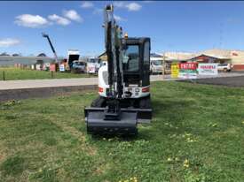 430 Bobcat Cabin Excavator  - picture2' - Click to enlarge