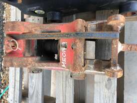 Hogans 4-5T Manual Hitch - picture0' - Click to enlarge