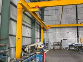 Overhead Workshop Gantry Crane  - picture0' - Click to enlarge