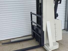 Crown Walkie Stacker 20IMT130A - picture2' - Click to enlarge
