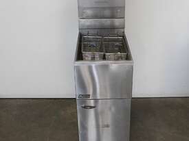 Pitco 35C Single Pan Fryer - picture1' - Click to enlarge