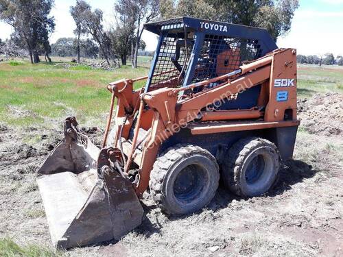 1986 TOYOTA SDK8 SKID STEER U4072