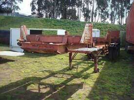 TRI-AXLE SKEL TRAILER - picture0' - Click to enlarge