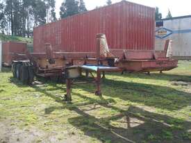 TRI-AXLE SKEL TRAILER - picture0' - Click to enlarge