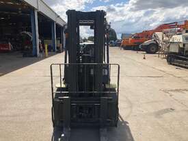 Container Access + Weight Gauge 2.5t LPG Forklift - Hire - picture0' - Click to enlarge