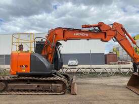2013 Hitachi ZX135 - picture0' - Click to enlarge