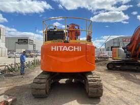 2013 Hitachi ZX135 - picture0' - Click to enlarge
